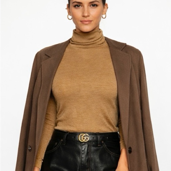 Pristine Club Monaco Camel Heather wool blend JULIE turtleneck Size: Medium - Picture 3 of 11